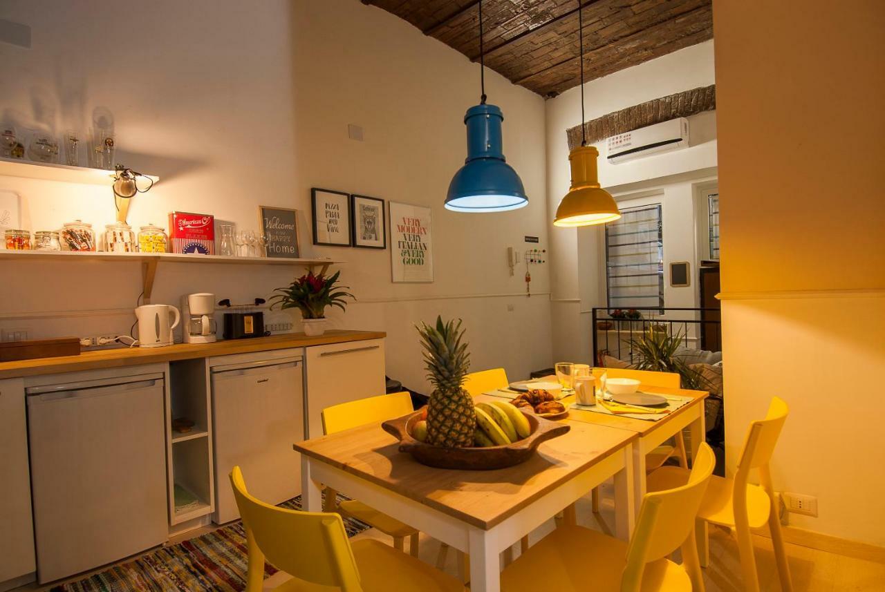 The Yellow House Рим Екстериор снимка